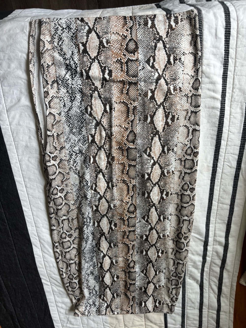 Premium Snake-Pattern skirt - Brown & Black